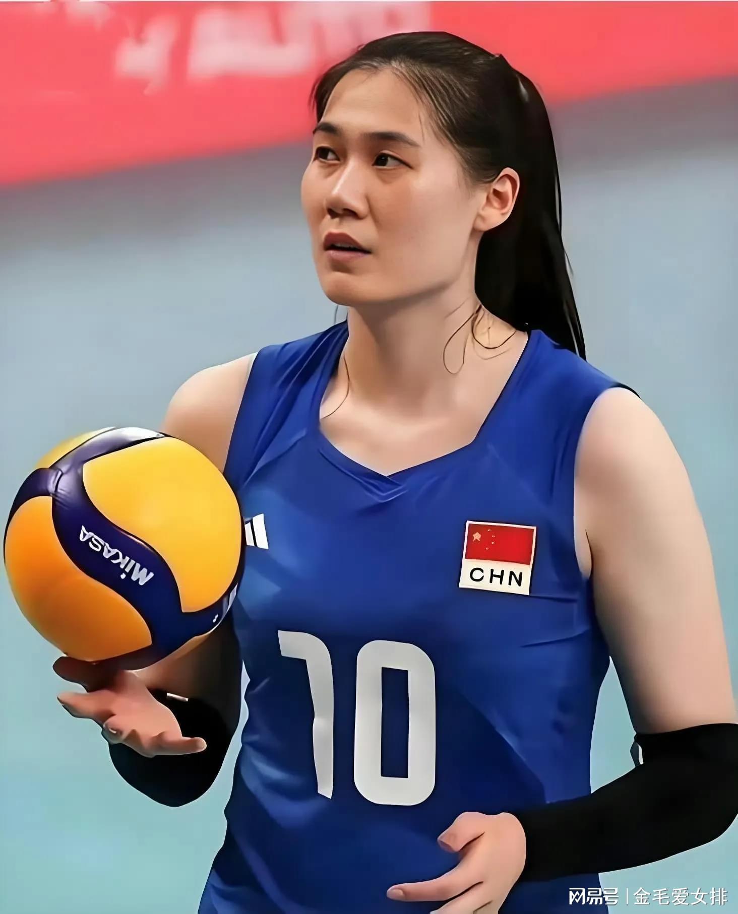 女排主攻线告急：吴梦洁重伤、李盈莹未愈，球迷把希望寄托在王云蕗身上